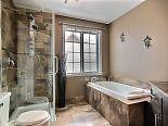 Val-belair: grand bungalow, 4 chambres, sans voisins arriere