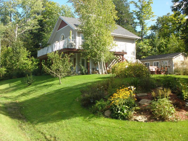 Maison à étage (cottage) situé domaine du Lac Lovering