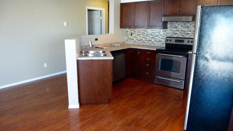 REDUCED- 2 Bed Condo in Westgate- Utilities Included