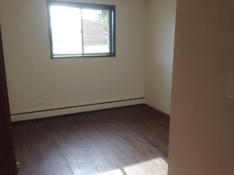 Very Large 2 bedroom apartment...all utilities included!