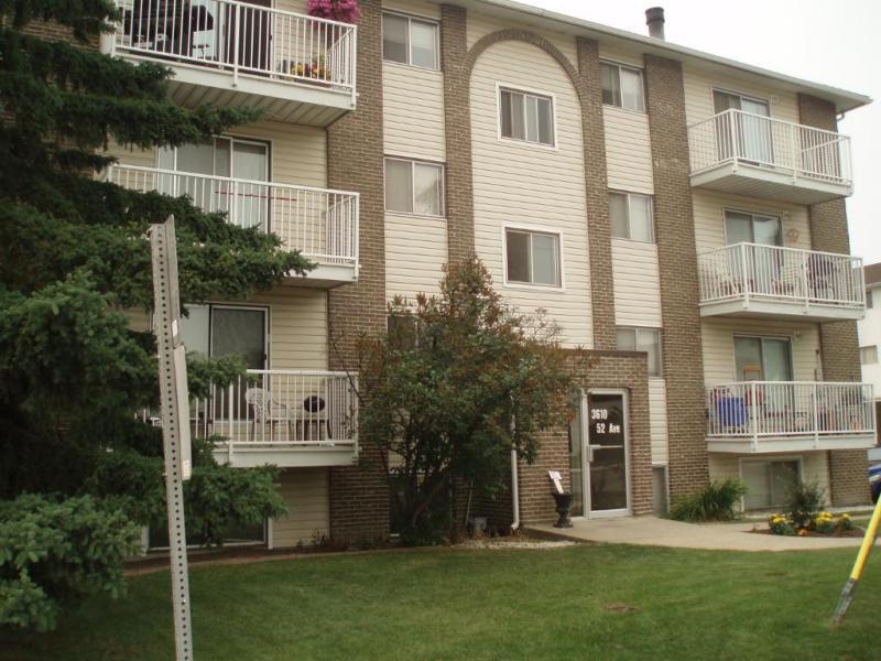*INCENTIVES* 2 Bd Suite w/ Patio in Adult Bldg ~ Westbrook