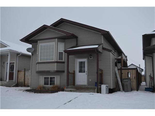 BEAUTIFUL FULLY DEVELOPED 4 BEDROOM HOME!