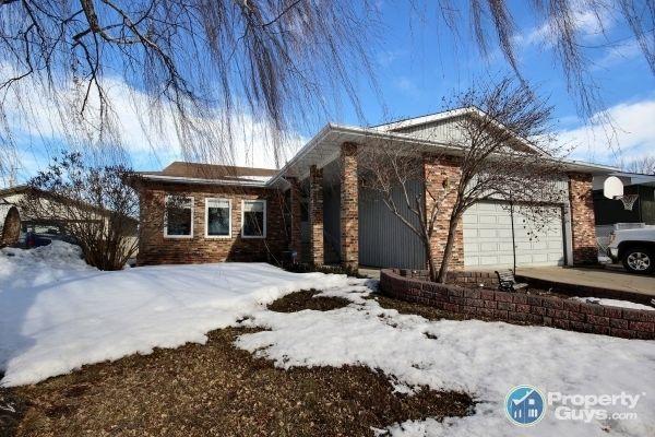 For Sale 5122 44 Avenue, St. Paul, AB