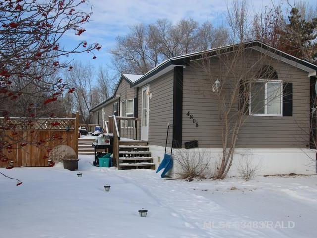 Great 2010 SLR Modular Home on Quiet Street!