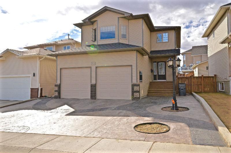 Great location. 2-storey with a large bonus room