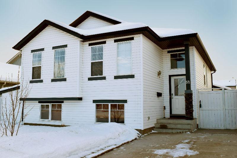 CONSIDER this IMMACULATE BI-LEVEL **OPEN HOUSE Sun Mar 13, 2-4pm