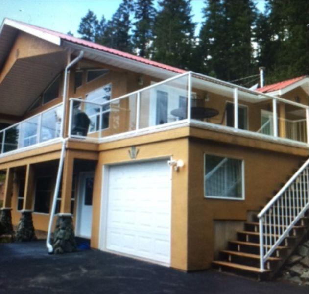 LAKE VIEW ON THE SHUSWAP FULLY FURNISHED