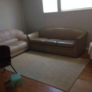 2 bedrooms basement of Bi level house for rent in NE