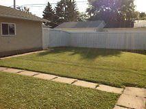 Lovely 3 bdrm bungalow facing Linsford Park and School in Leduc
