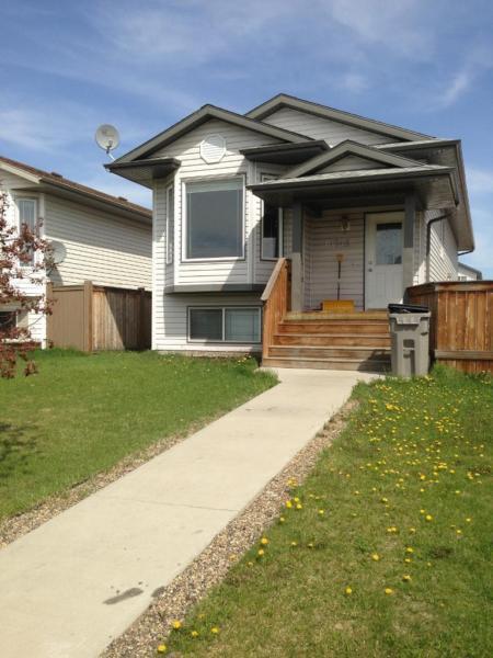 10746 73 Ave B (DN) 2 BEDROOM 1 BATHROOM BASEMENT AVAIL NOW