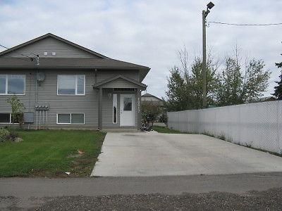 2 Bedroom Home in Central Area $1200 April 1st #1092