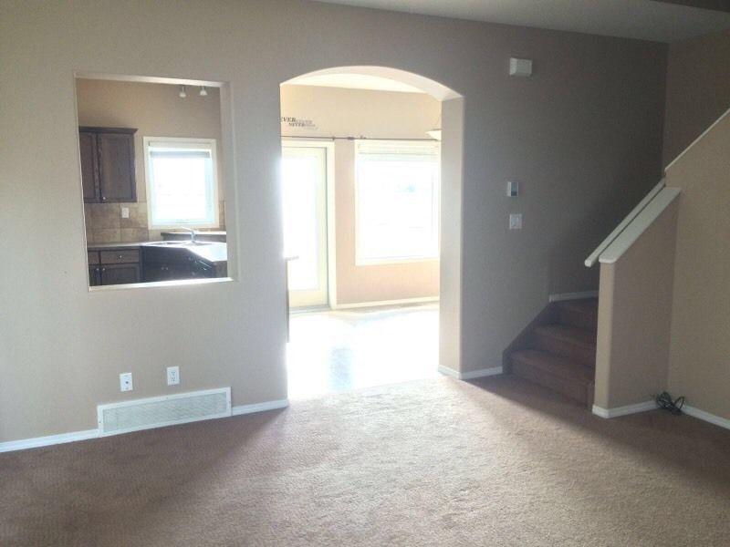 Blackfalds Townhouse for rent