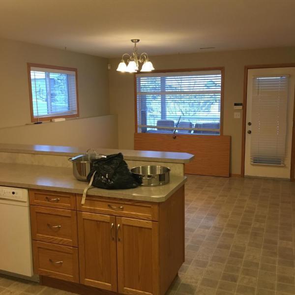 Red Key Realty ~ PM 722 ~ LONSDALE ~ 2 BEDROOM BASEMENT SUITE