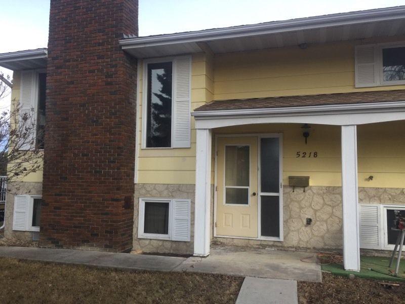 Rooms for rent!! In olds,ab
