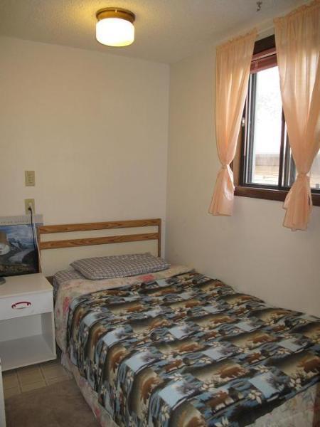 Furnished bedroom for single in . $635/mo.Available April 1