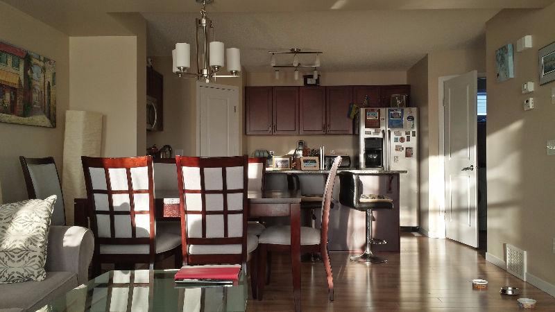 1 room in a new comfy townhouse, 10 mins from LRT Century Park