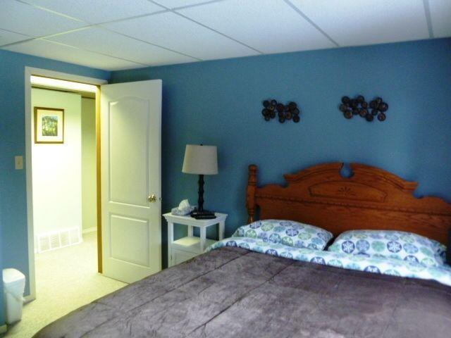 Furnished bedroom for weekly rent in town of Hardisty