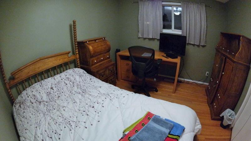 Guest Room - DownTown,SAIT,Airport, U of C,Transit,Shopping