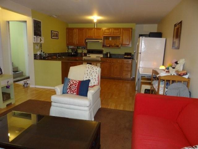 Furnished 1 bedroom available April 1 - Rossland