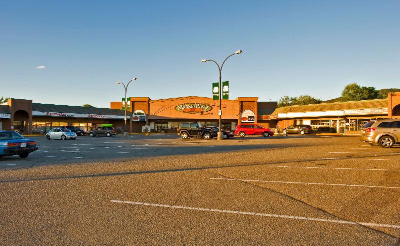 Willow Park Shopping Centre - RETAIL SPACE