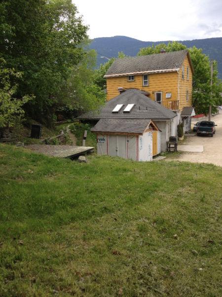 Downtown Commercial space/Three bedroom Heritage