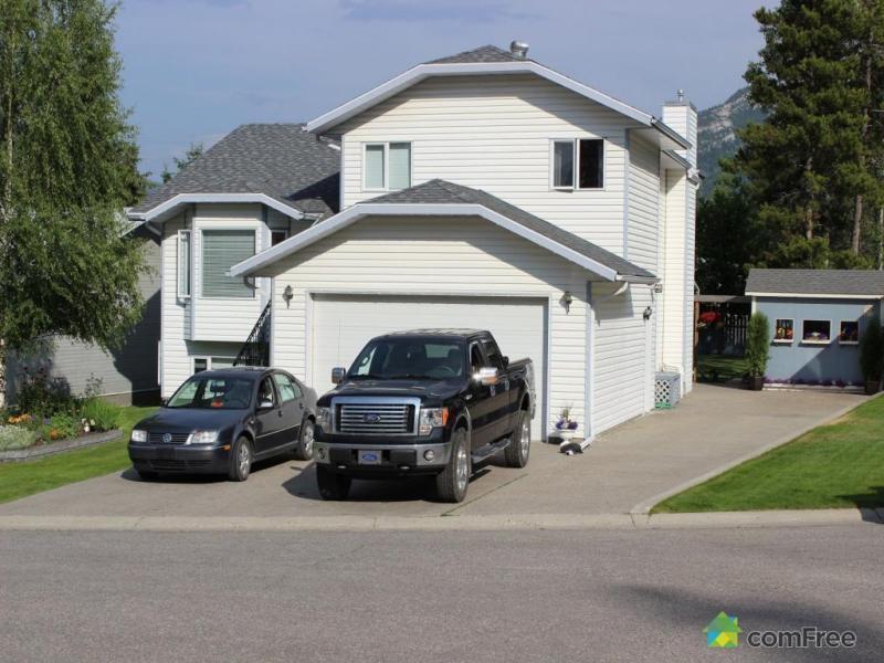 $424,900 - Split Level for sale in Crowsnest Pass