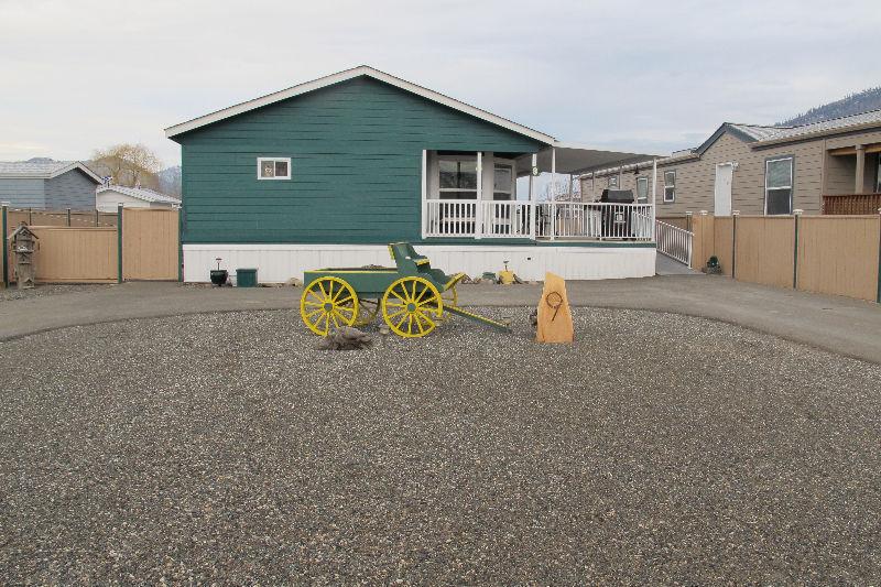 Clean, Spacious Double Wide Manufactured Home in a Quiet Park