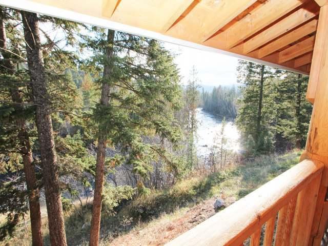 WATERFRONT 3600+SQ/FT 3Bdrm Log Home On Acreage