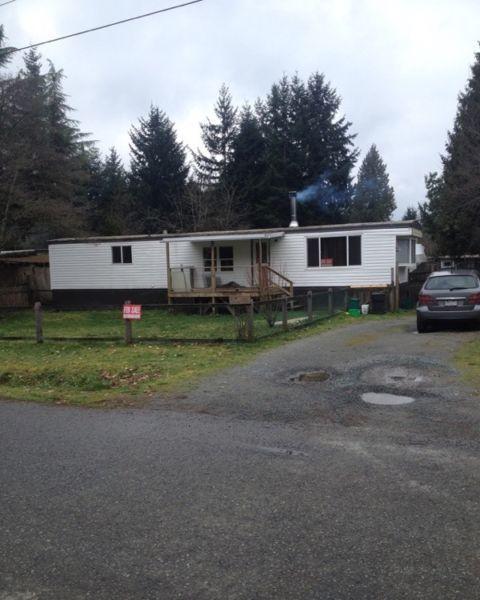 Mobile home on 1/3 acre on a quiet street in Cedar