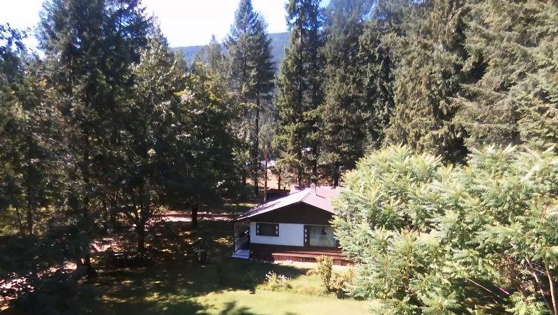 2bed house on a private acre in Tarrys!