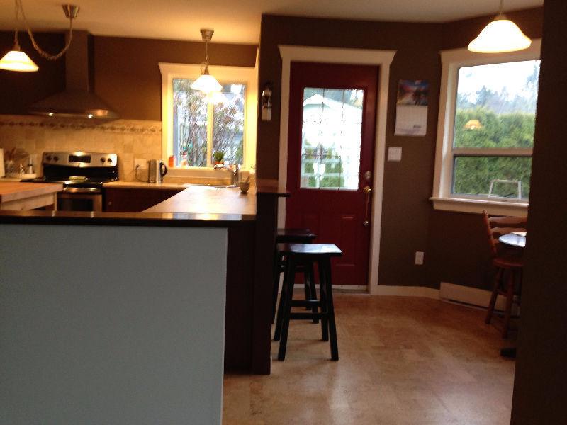 Lovely rancher home in French Creek BC, between Qual/