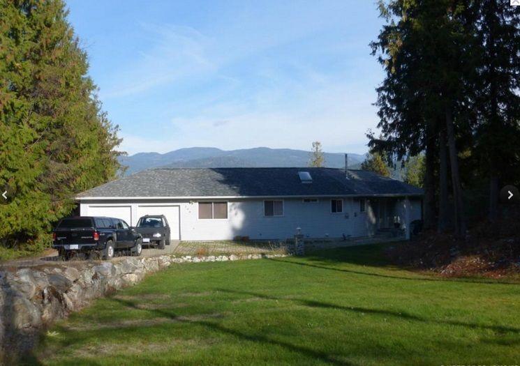 Unobstructed View of Christina Lake w/ a Custom Built Home