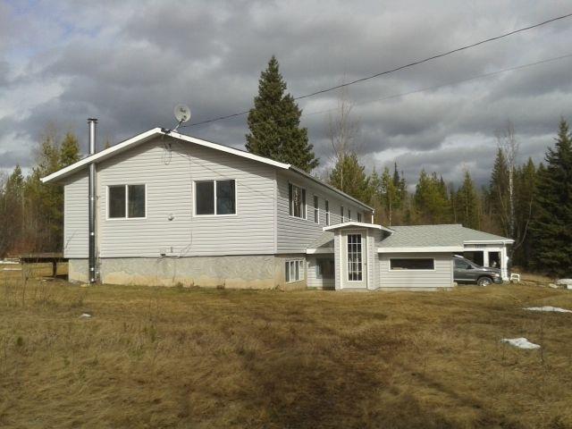 HOME ON PRIVATE ACREAGE 23 MIN SOUTH OF PG