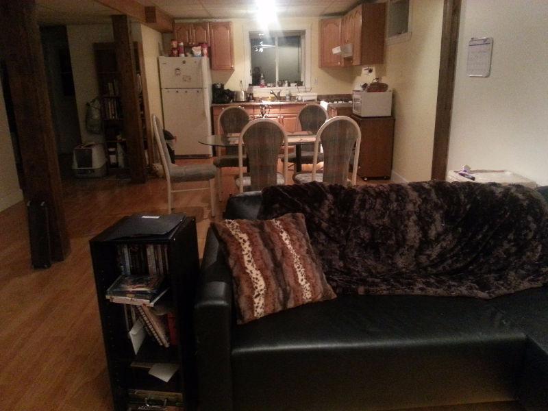 Looking for Female Roommate for April 1st