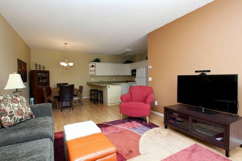 Furnished Room in Beautiful/Large condo - Perfect Location!