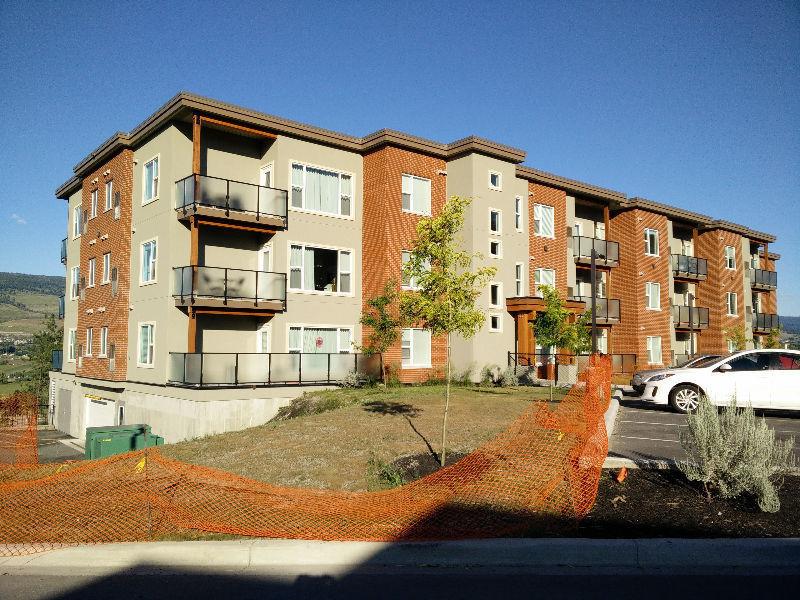 Wanted female roommate : Academy Hill - next to UBCO campus