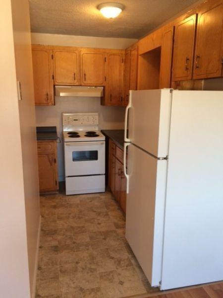 1 BDRM UPTOWN ON PARKSIDE DRIVE!