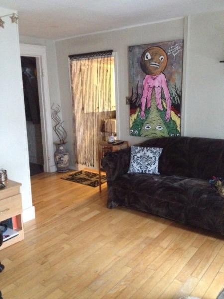 Bright 1 BDRM downtown available June 1!