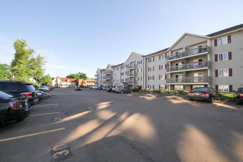 100 ARCHIBALD - WASHER/DRYER - RENOVATED...MUST SEE