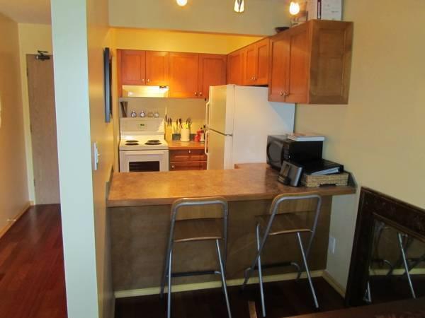 $1500 / 1br - 600ft2 - Kitsilano - one bedroom suite
