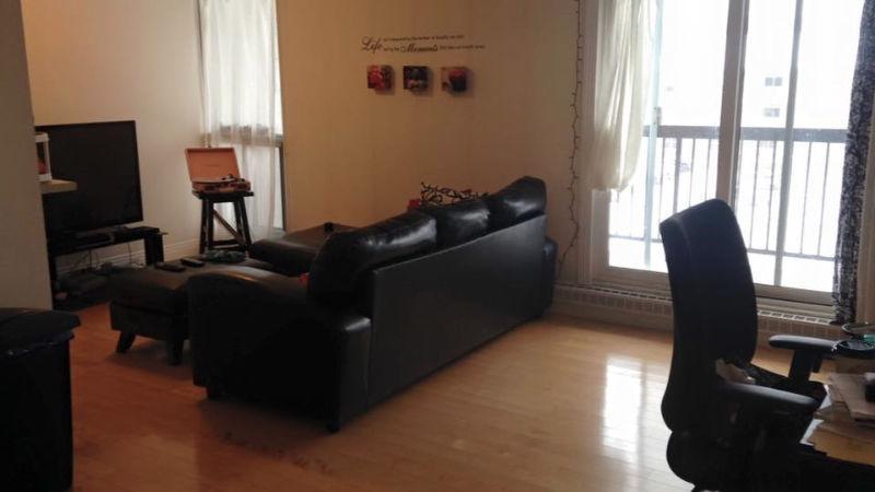 2 Bedroom Apartment available May 1st! FREE damage deposit