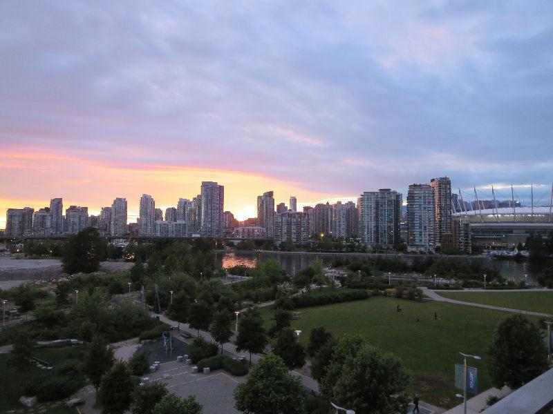 2Br+Den 1118sf Unobstructed Water View at Olympic Village