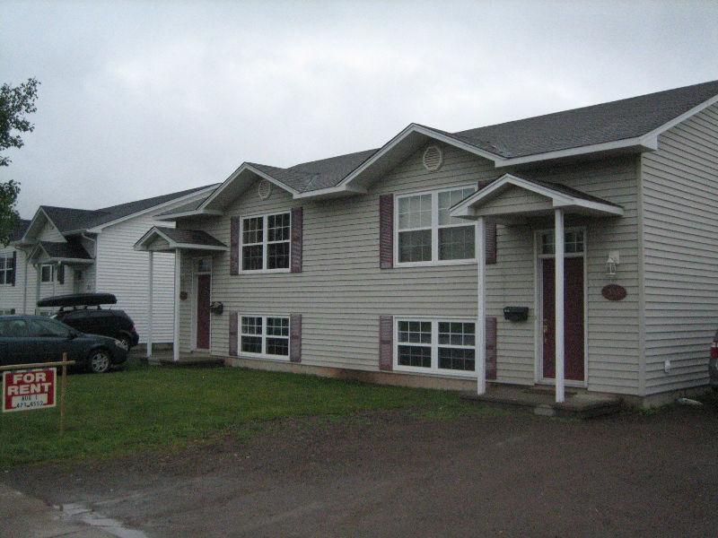 3 BDRM side by side duplex 5 minutes from downtown