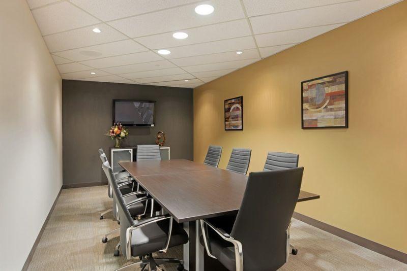 Prestigious address for fraction of the price per month