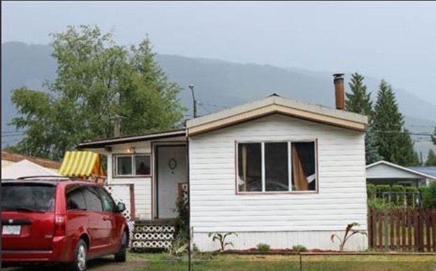 Mobile Home In Sicamous