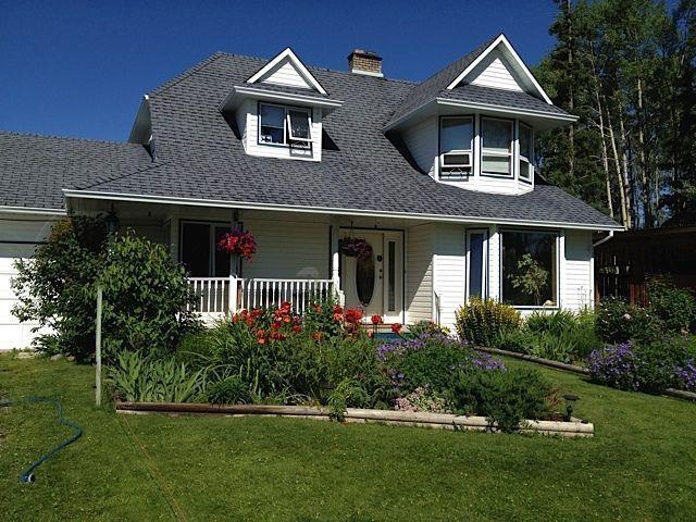7299 Holmes Rd, Lone Butte BC - Updated Home On 160 Acres!
