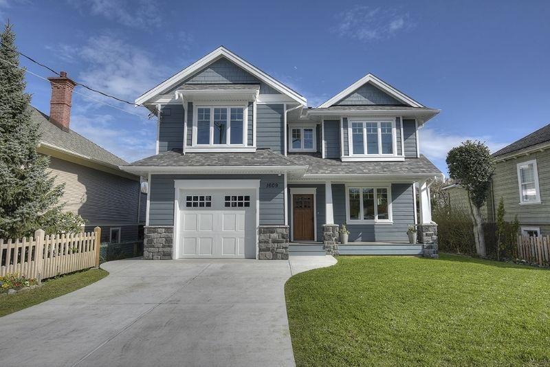 Wonderful Oak Bay Location