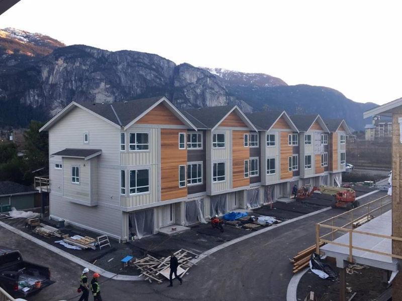 Brand New Squamish Towhhome- Move in JUNE!