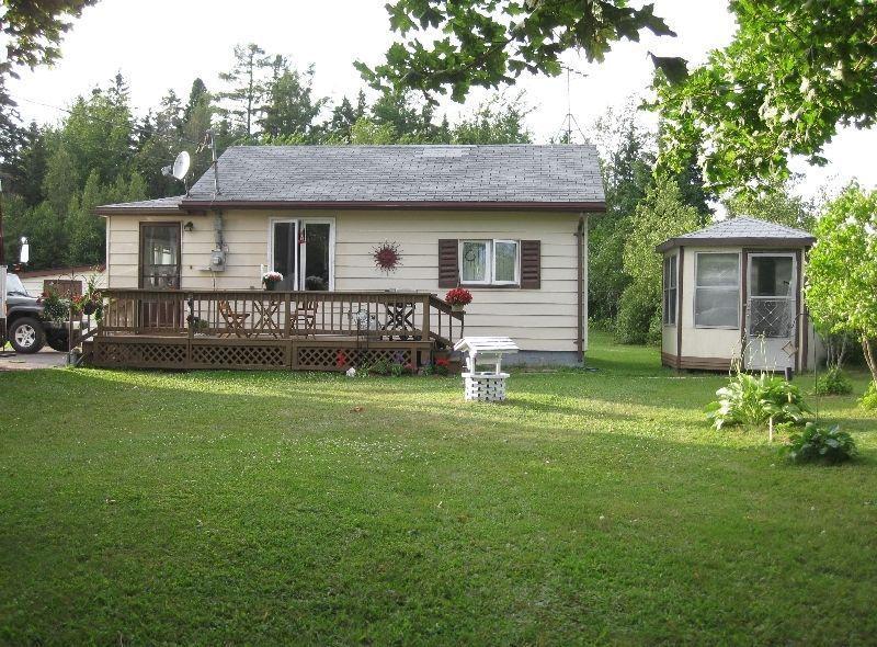 1 Bedroom house on large lot in Shediac River