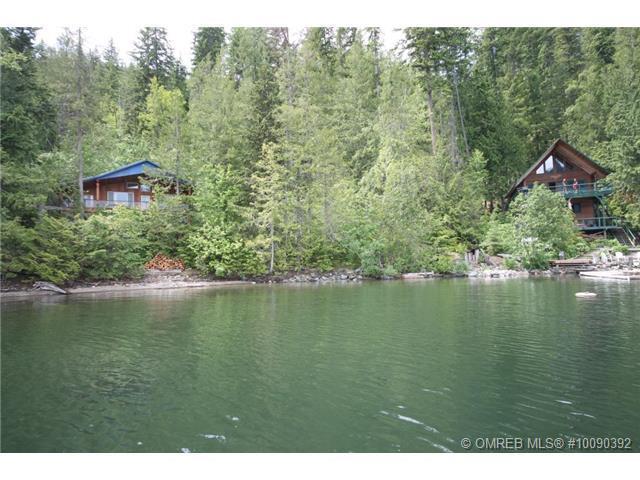 FREEHOLD WATERFRONT Lot BOAT Access on Shuswap Lake .13 Acre!